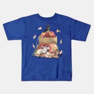 A mouse full of apples Kids T-Shirt